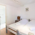Holiday home Authentic Townhouse Steps From The & Market *